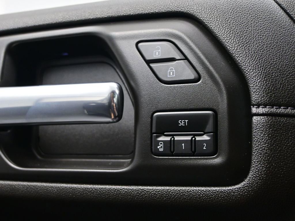 Used 2022 GMC Sierra 2500 Denali w/ Denali Ultimate Package image 17