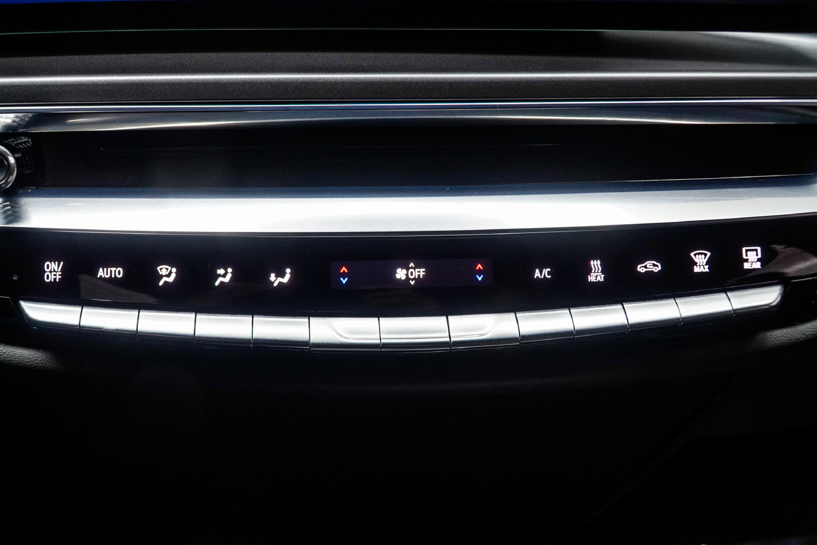 Used 2024 Cadillac Lyriq Tech w/ Driver Assist Package RWD image 23