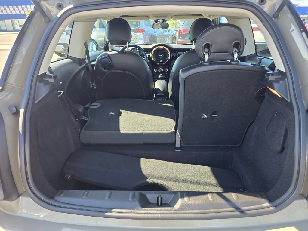 Used 2019 MINI Cooper 2-Door Hardtop FWD image 14