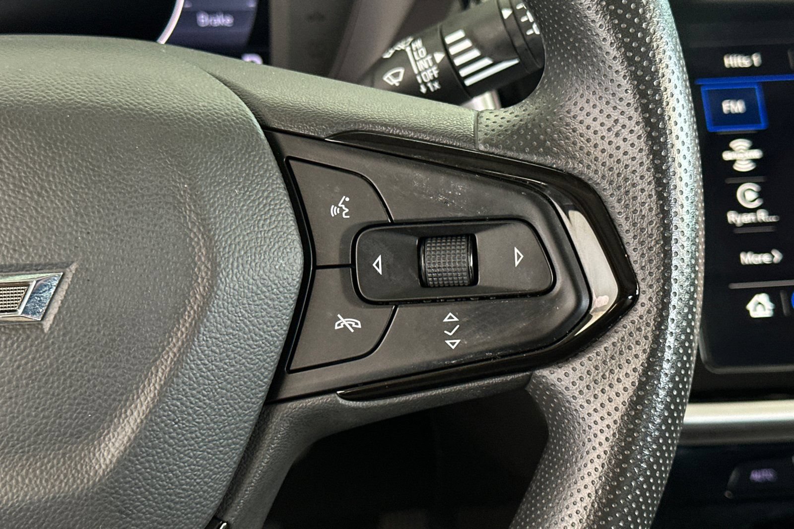 Used 2023 Chevrolet Bolt EUV LT FWD image 31