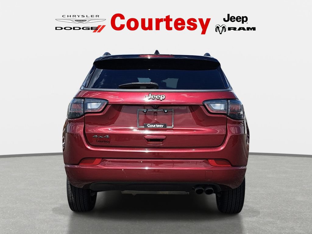 Certified 2022 Jeep Compass High Altitude AWD/4WD image 5