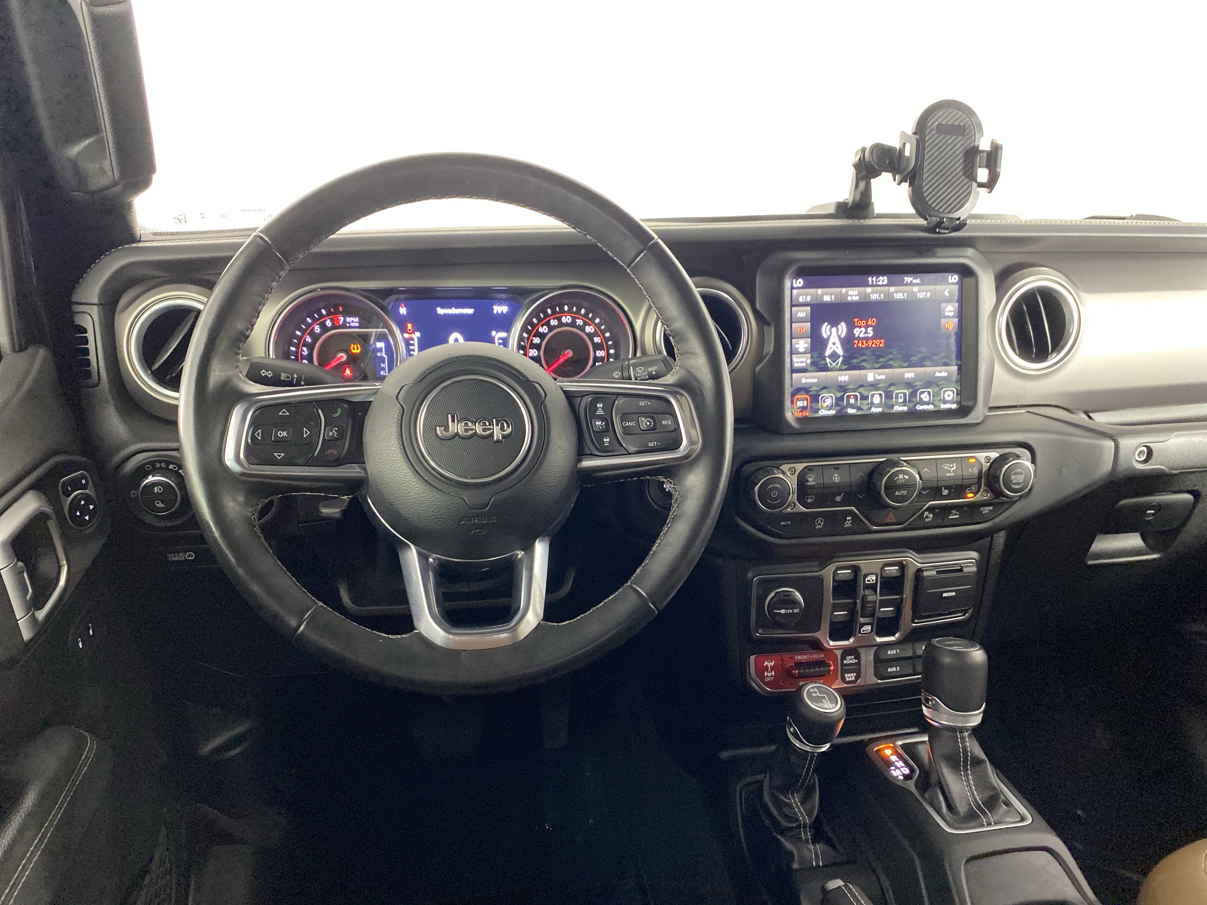 Used 2020 Jeep Gladiator Rubicon AWD/4WD image 19