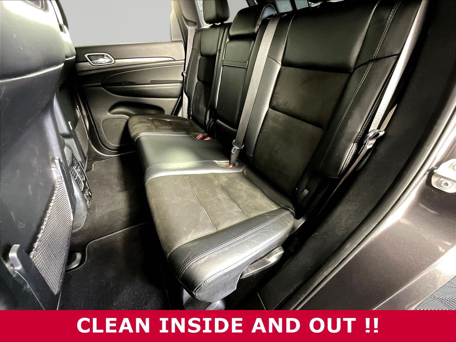 Used 2019 Jeep Grand Cherokee Altitude AWD/4WD image 20