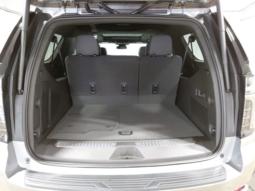 New 2026 Chevrolet Suburban Premier AWD/4WD image 8