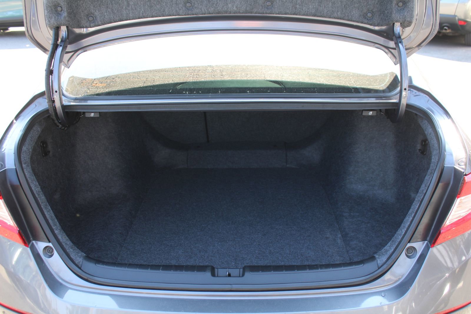 Used 2021 Honda Accord Touring image 10