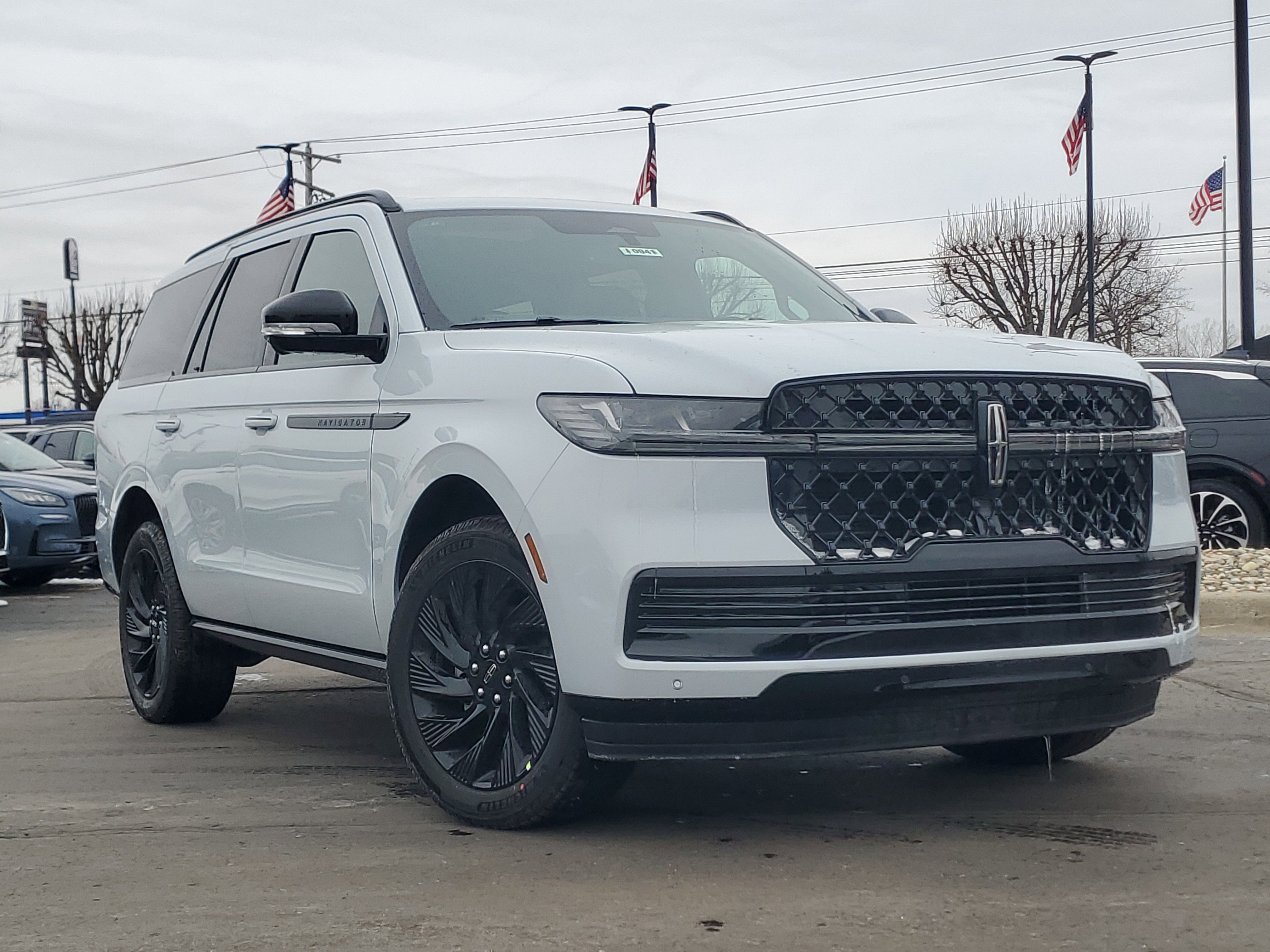 New 2026 Lincoln Navigator Reserve w/ Jet Appearance Package image 1