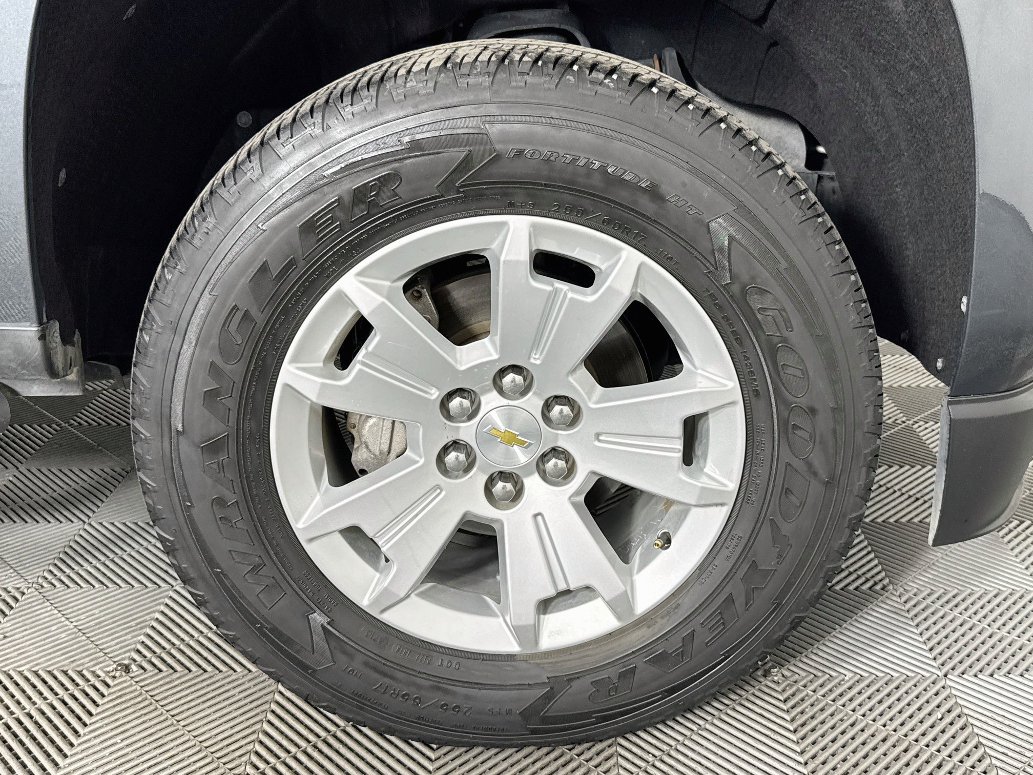Used 2017 Chevrolet Colorado LT w/ LT Convenience Package RWD image 29