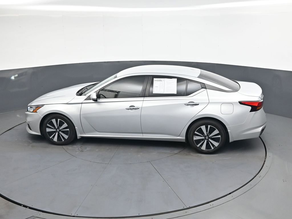 Used 2022 Nissan Altima 2.5 SV FWD image 32