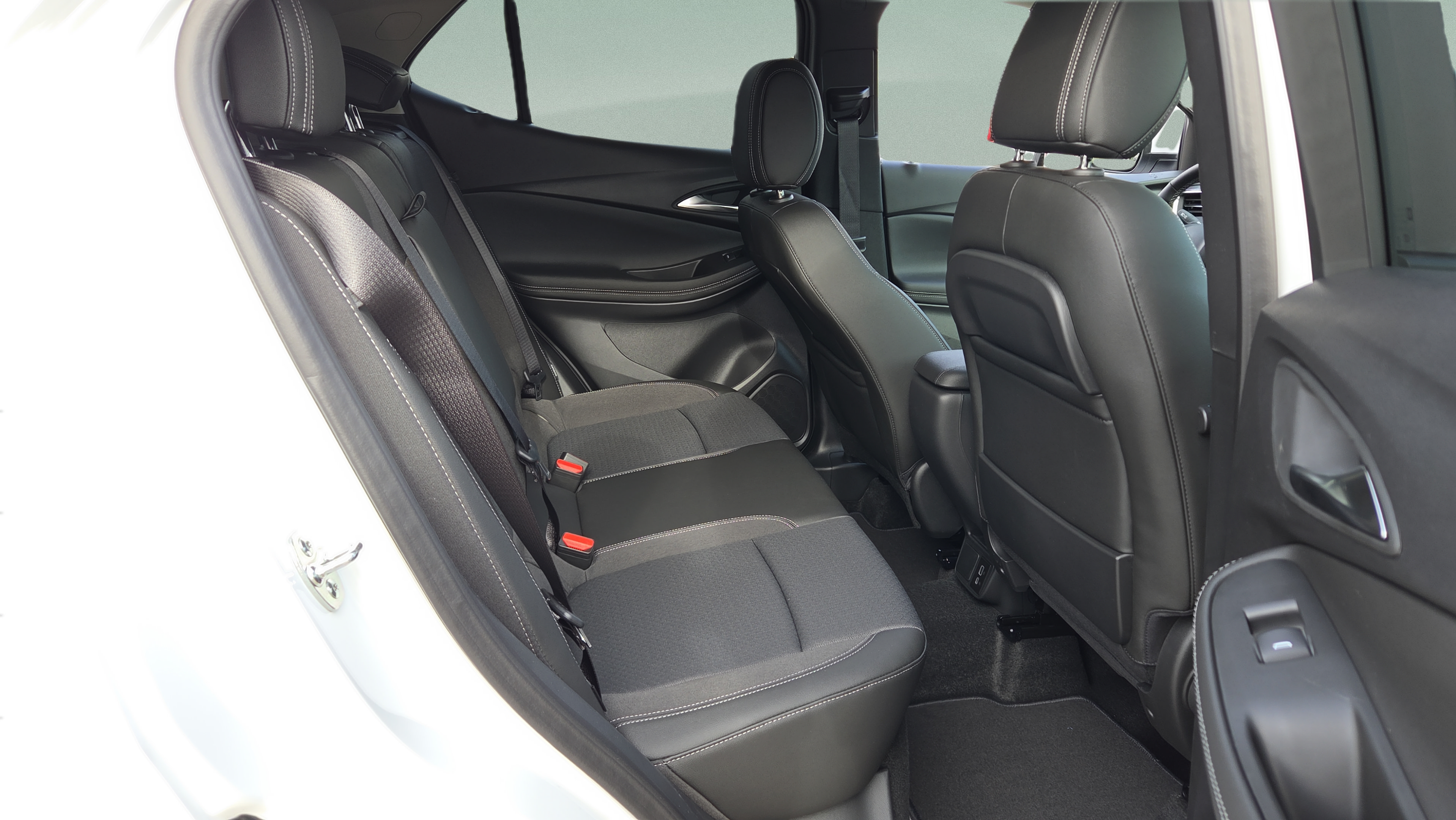 New 2026 Buick Encore GX Preferred w/ Advanced Technology Package AWD/4WD image 15
