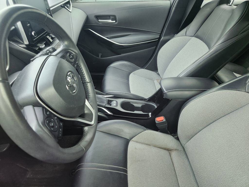 Used 2021 Toyota Corolla XSE FWD image 11