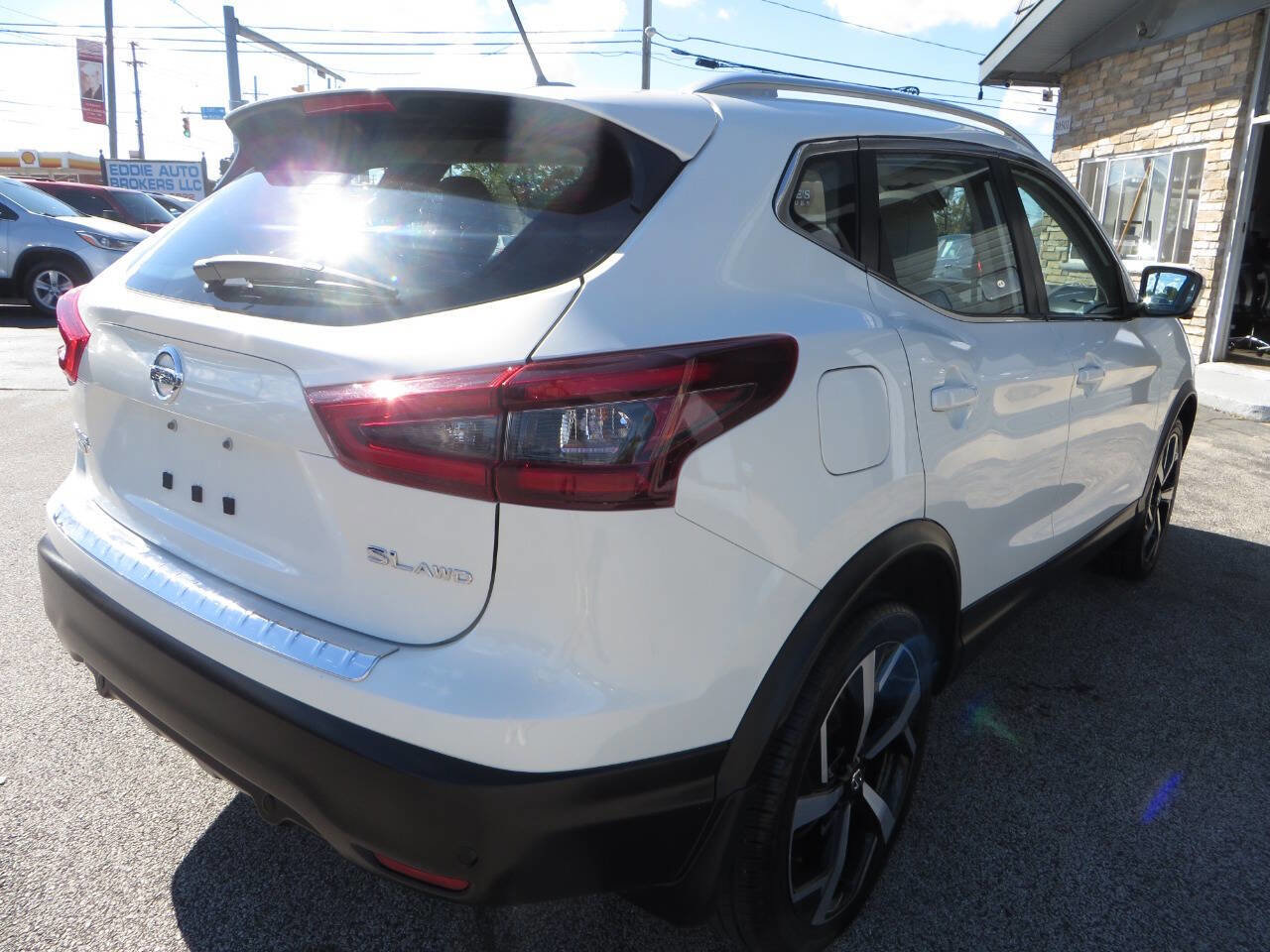 Used 2022 Nissan Rogue Sport SL w/ Premium Package image 37