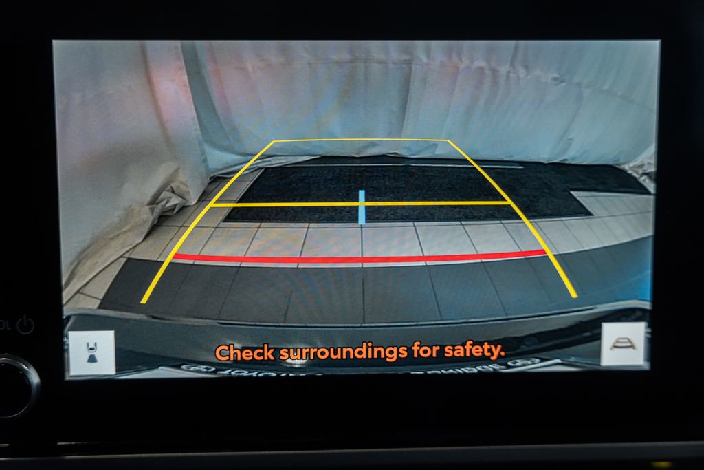 Used 2025 Toyota Camry LE image 35