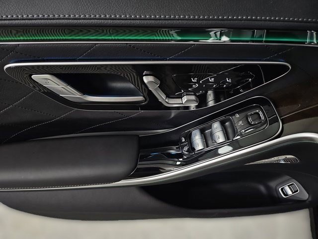 Used 2024 Mercedes-Benz S 580 4MATIC Sedan image 19