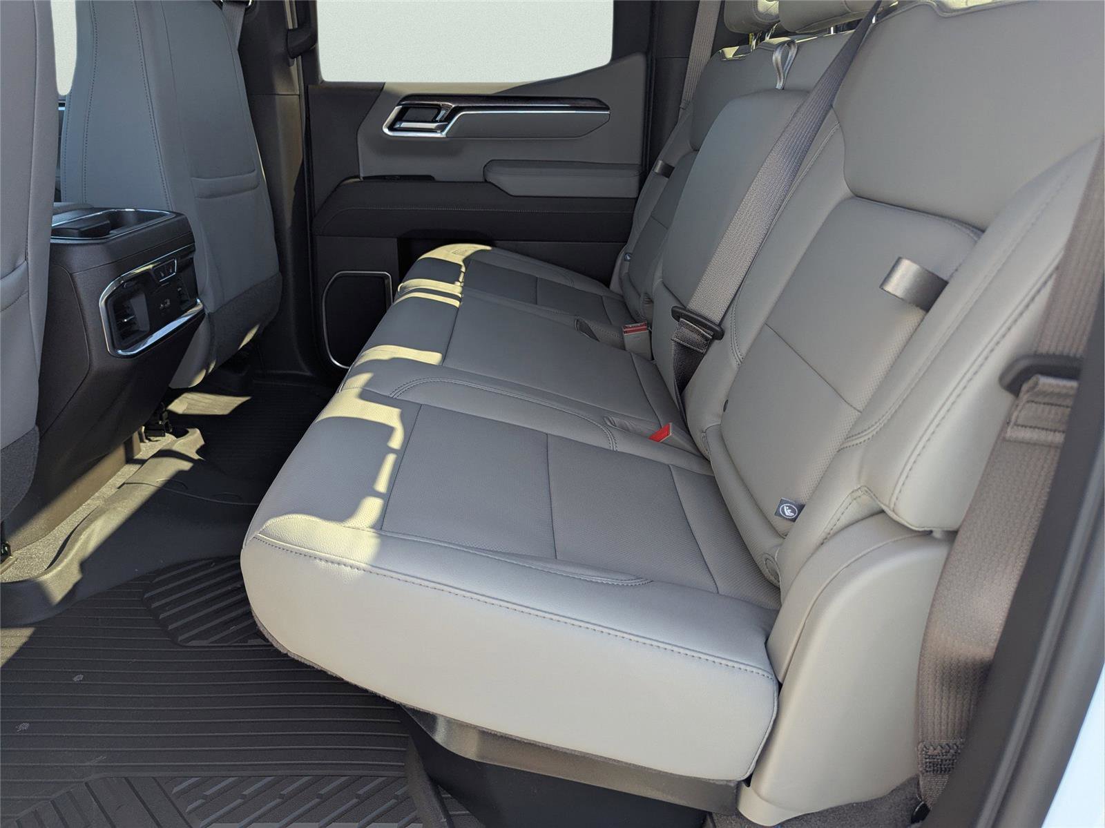 New 2026 Chevrolet Silverado 1500 LTZ w/ LTZ Premium Package image 12