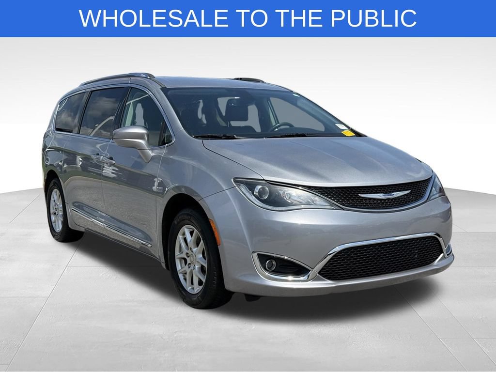 Used 2020 Chrysler Pacifica Touring-L FWD image 28