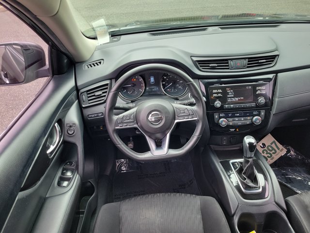 Used 2017 Nissan Rogue SV FWD image 10