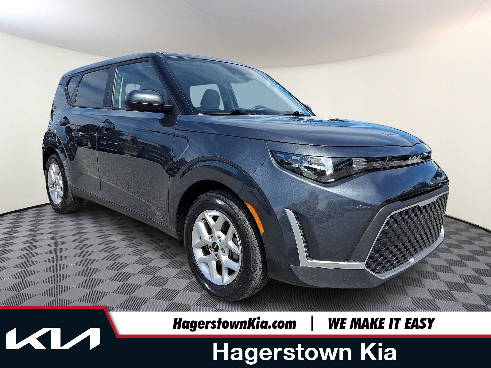 Certified 2025 Kia Soul LX w/ LX Technology Package FWD image 1