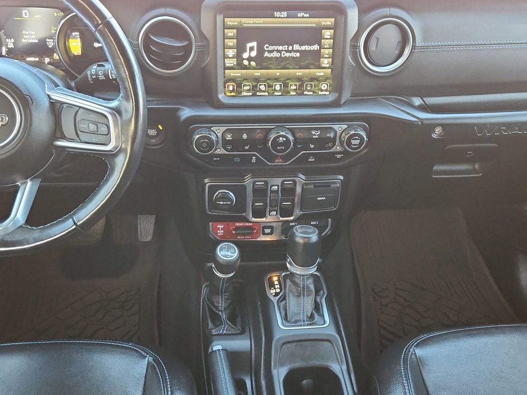 Used 2022 Jeep Wrangler Unlimited Rubicon 4xe w/ Cold Weather Group AWD/4WD image 11