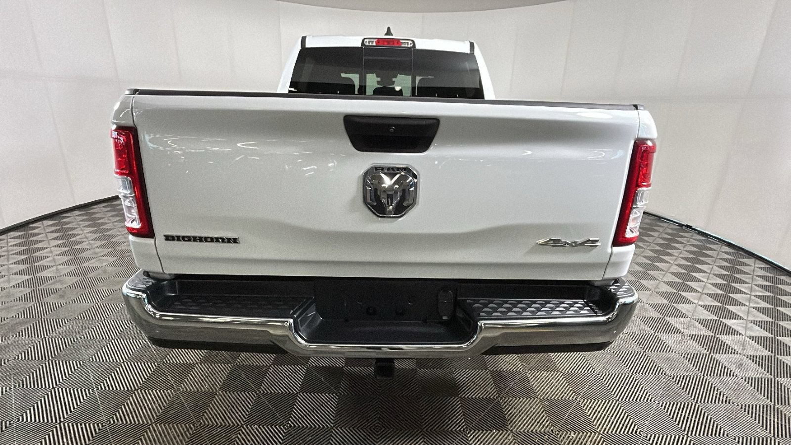 Used 2023 RAM 1500 Big Horn AWD/4WD image 4