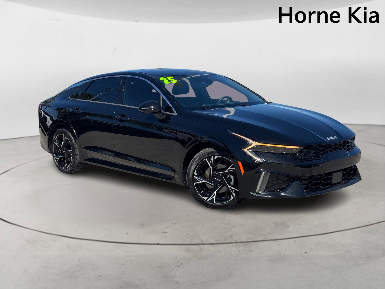 Certified 2025 Kia K5 GT-Line image 2