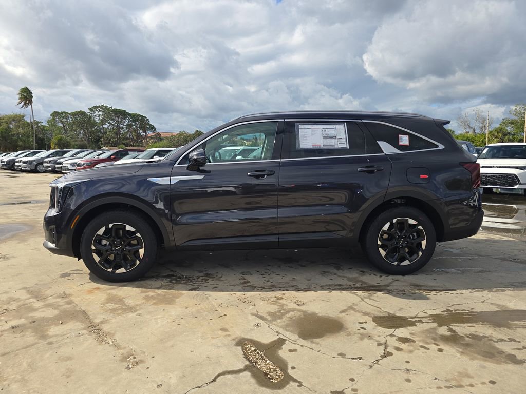 New 2026 Kia Sorento S image 5