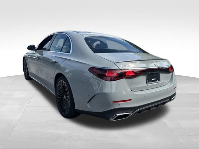 Used 2026 Mercedes-Benz E 350 4MATIC Sedan image 4