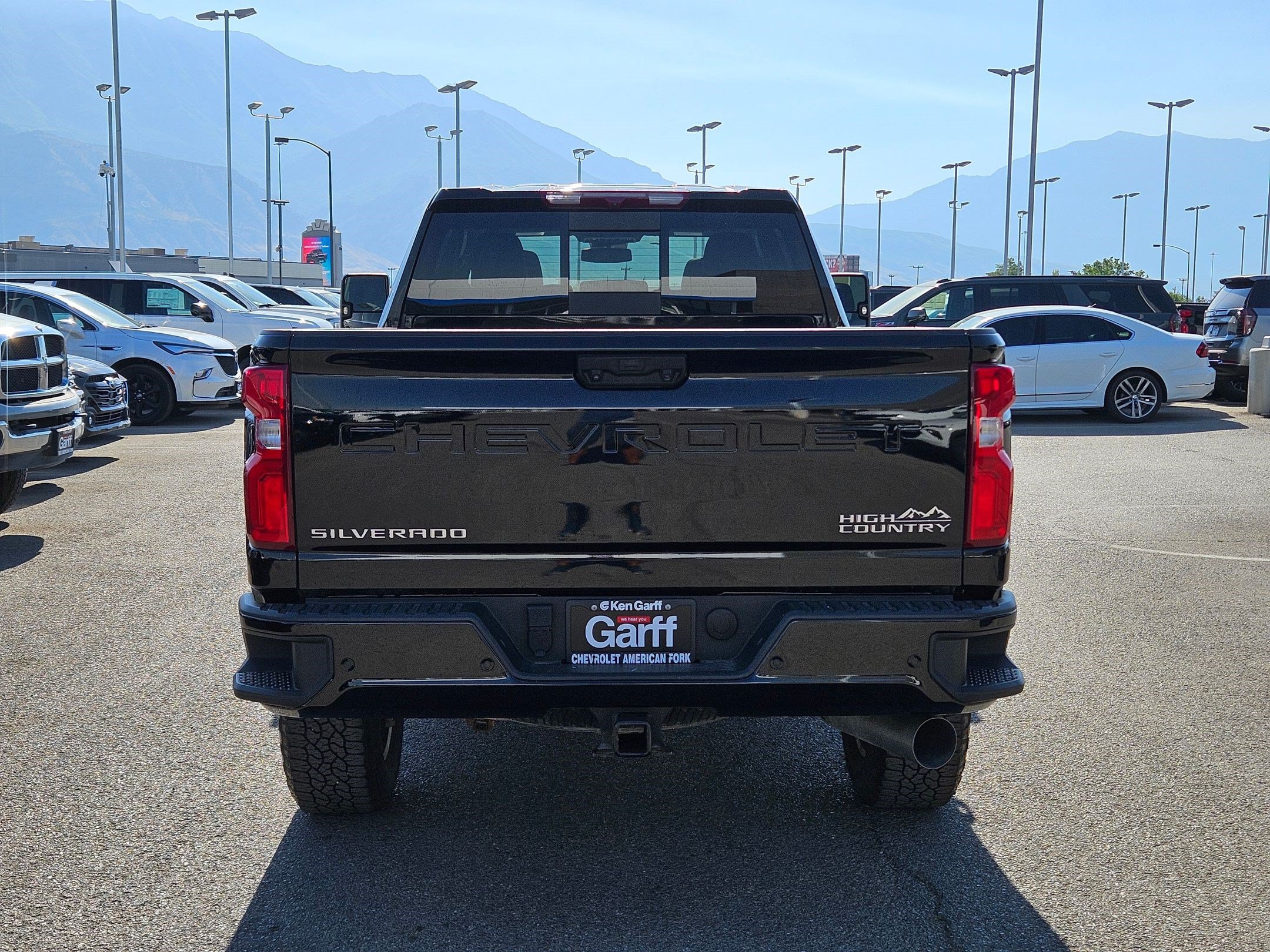 Used 2024 Chevrolet Silverado 3500 High Country AWD/4WD image 4