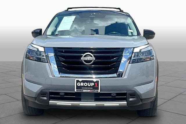 Certified 2023 Nissan Pathfinder Platinum FWD image 4