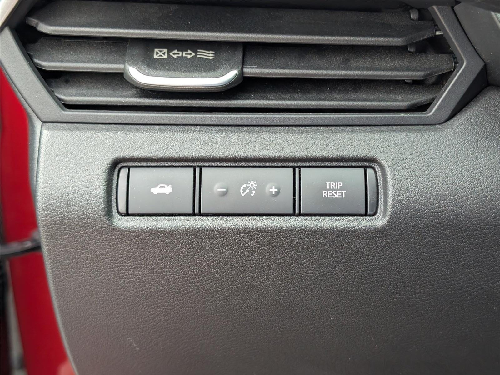 Used 2024 Nissan Altima 2.5 SV FWD image 21