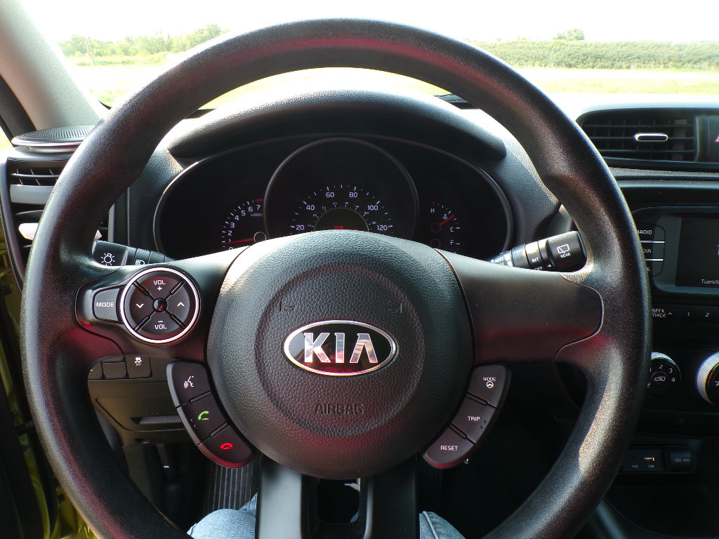Used 2017 Kia Soul FWD image 17