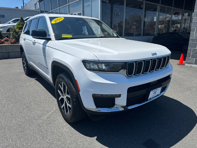 Used 2023 Jeep Grand Cherokee L Limited AWD/4WD image 2