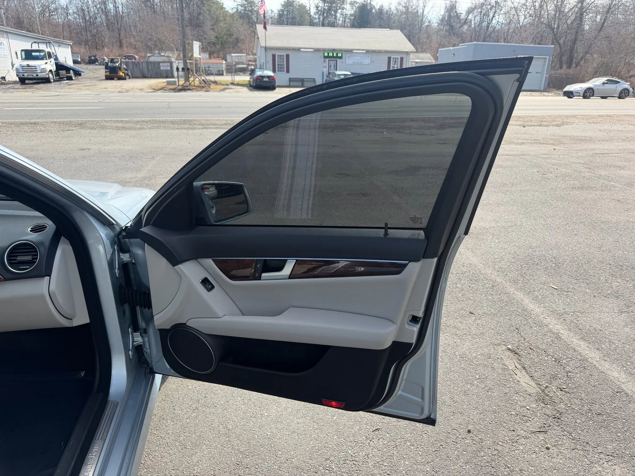 Used 2013 Mercedes-Benz C 250 Sedan image 15