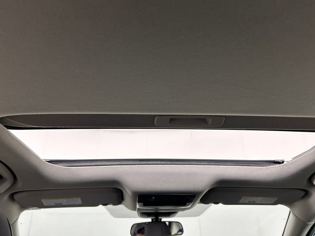 Certified 2024 Nissan Sentra SR w/ SR Premium Package image 28