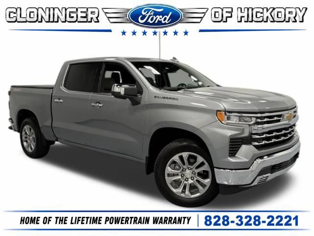 Used 2025 Chevrolet Silverado 1500 LTZ w/ LTZ Premium Package AWD/4WD image 1