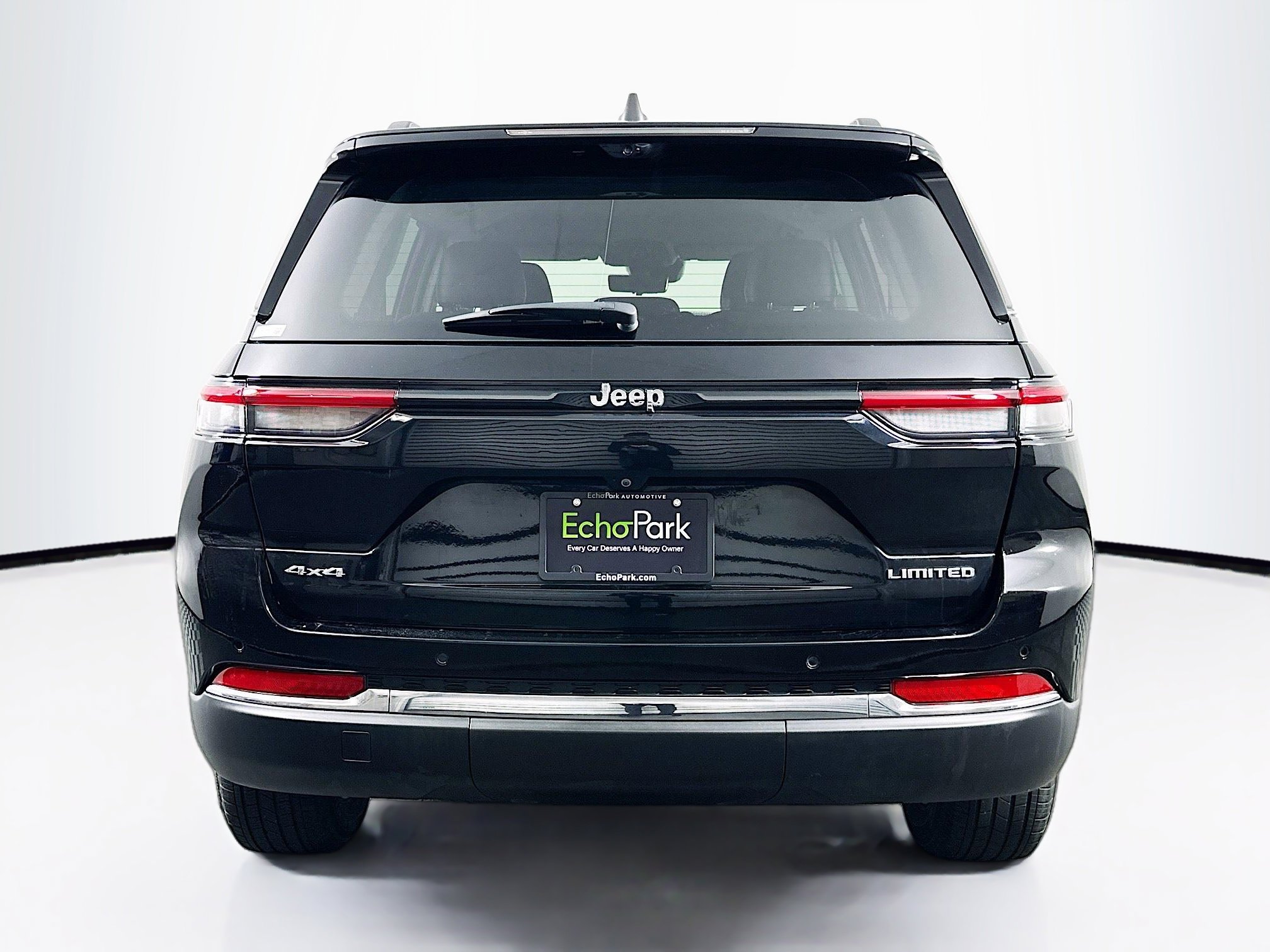 Used 2023 Jeep Grand Cherokee Limited w/ Luxury Tech Group II image 7