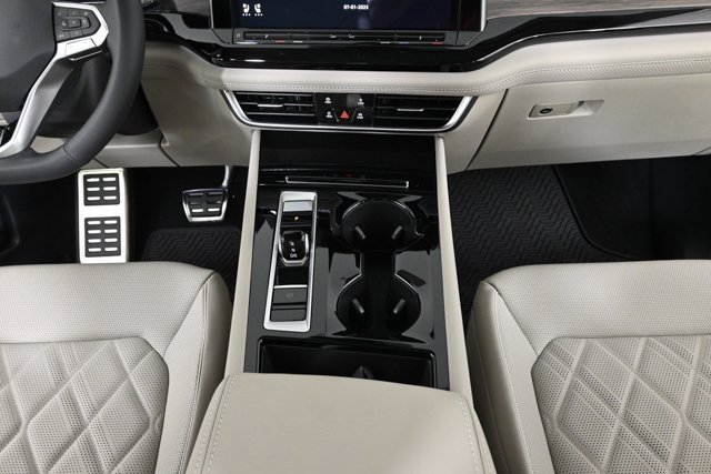 New 2025 Volkswagen Atlas SEL Premium R-Line image 19