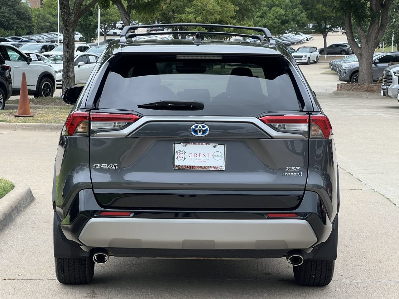 Used 2022 Toyota RAV4 XSE AWD/4WD image 6