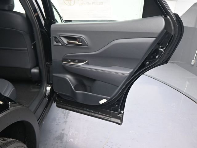 New 2026 Toyota Crown Platinum image 16