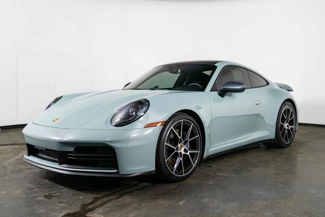 Used 2025 Porsche 911 Carrera T RWD image 4