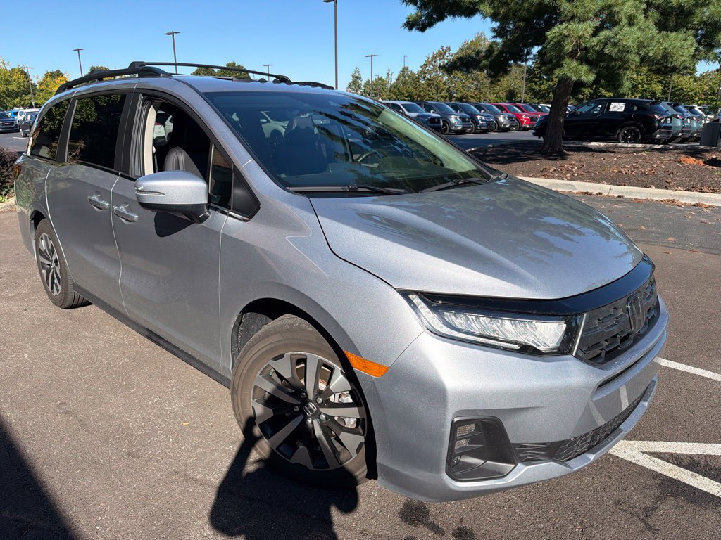 Used 2025 Honda Odyssey EX-L image 4