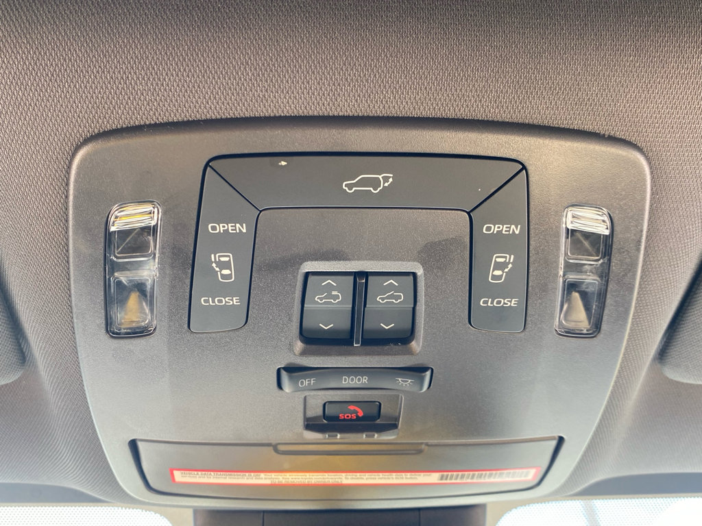 Used 2024 Toyota Sienna XLE image 20