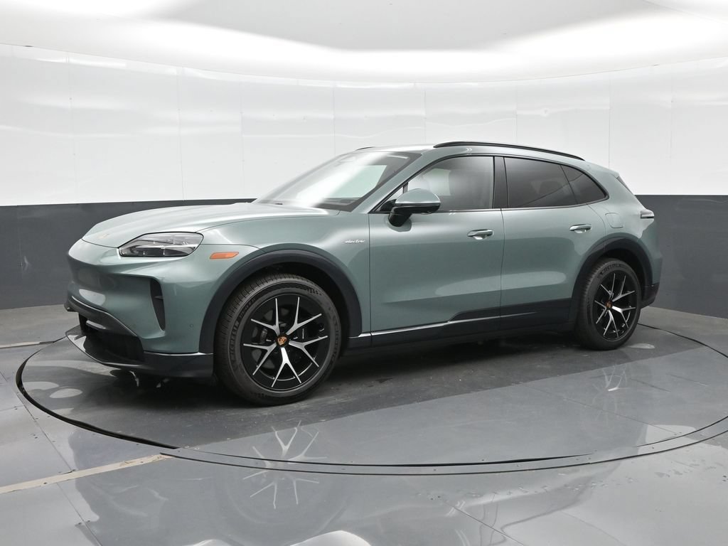 New 2026 Porsche Cayenne Electric AWD/4WD image 1