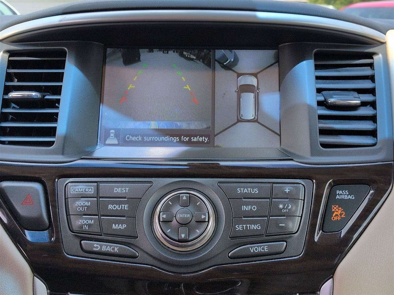 Used 2016 Nissan Pathfinder Platinum FWD image 24