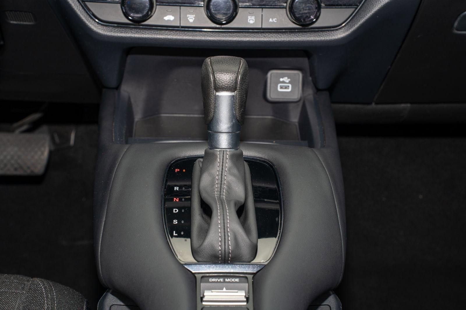 Certified 2024 Honda HR-V LX image 25