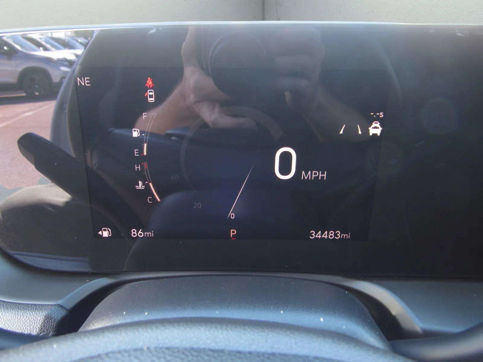 Used 2024 Buick Encore GX Sport Touring FWD image 25