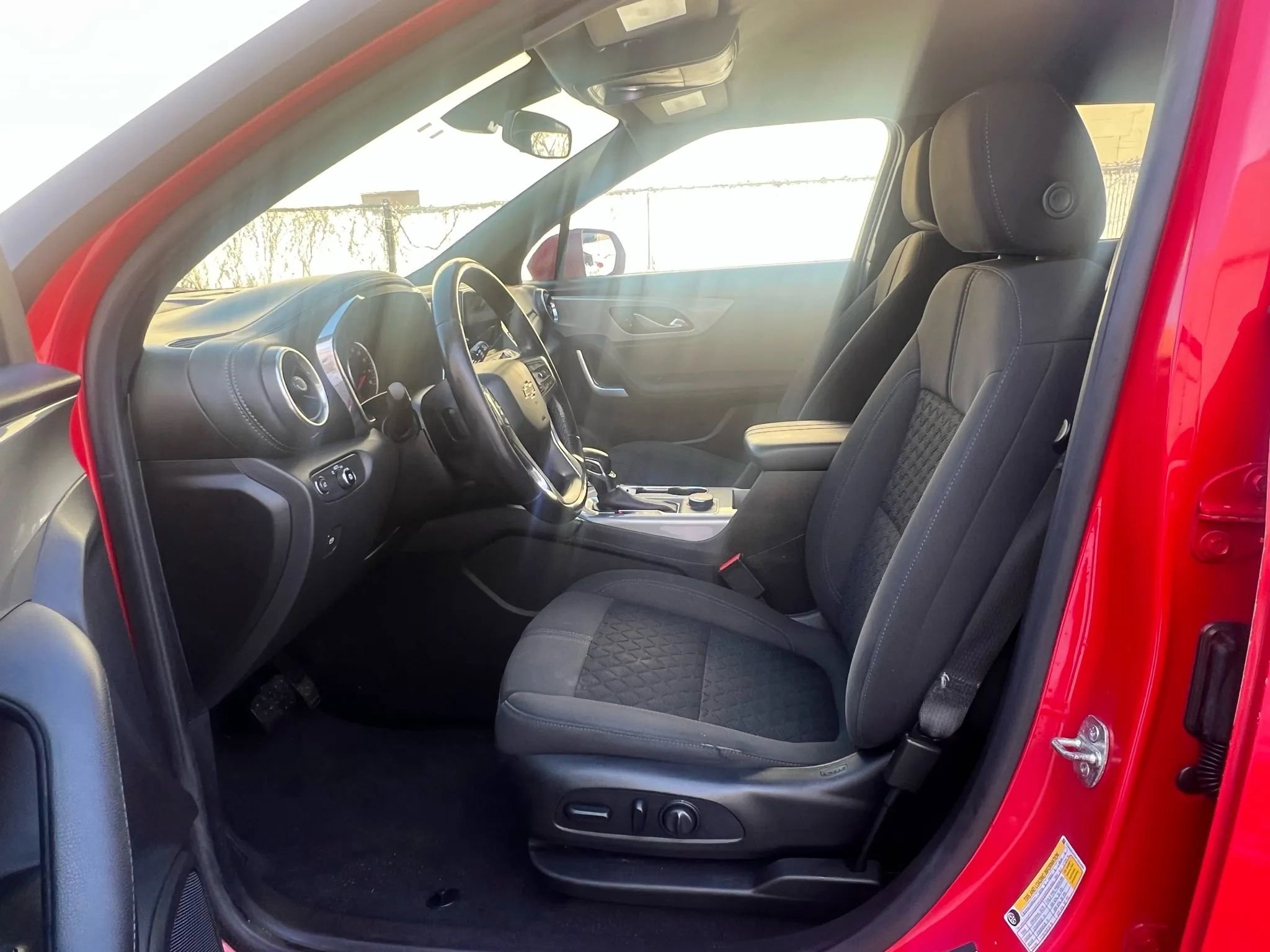 Used 2019 Chevrolet Blazer LT image 27