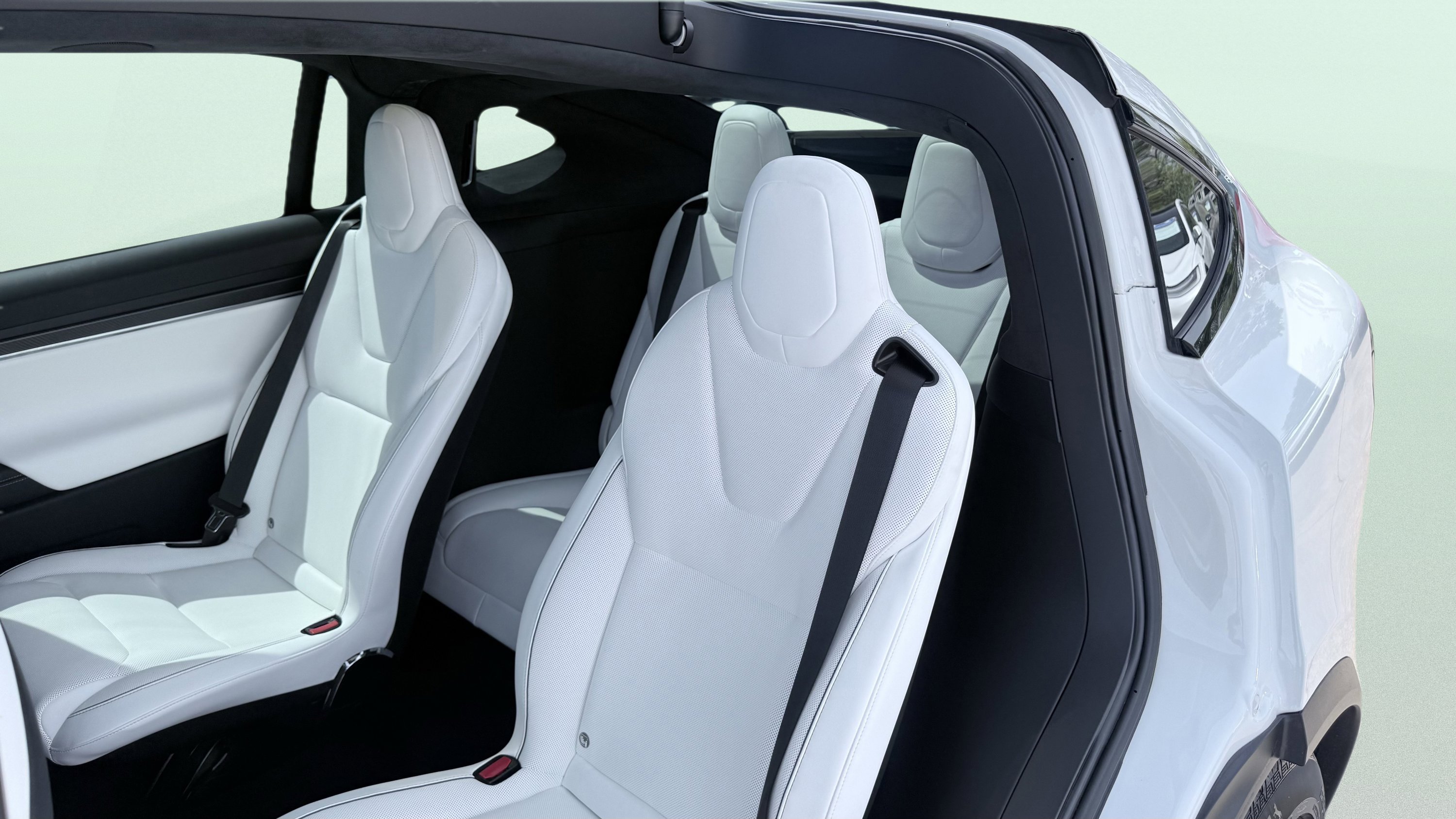 Used 2024 Tesla Model X Plaid image 41