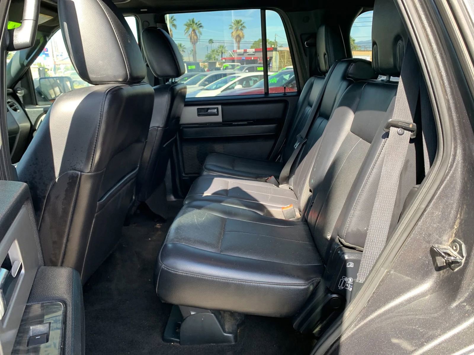 Used 2016 Ford Expedition Limited w/ Equipment Group 301A RWD image 10