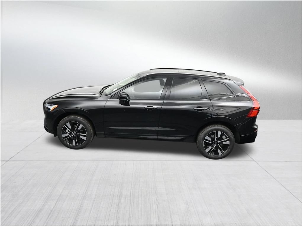New 2026 Volvo XC60 B5 Plus AWD/4WD image 14