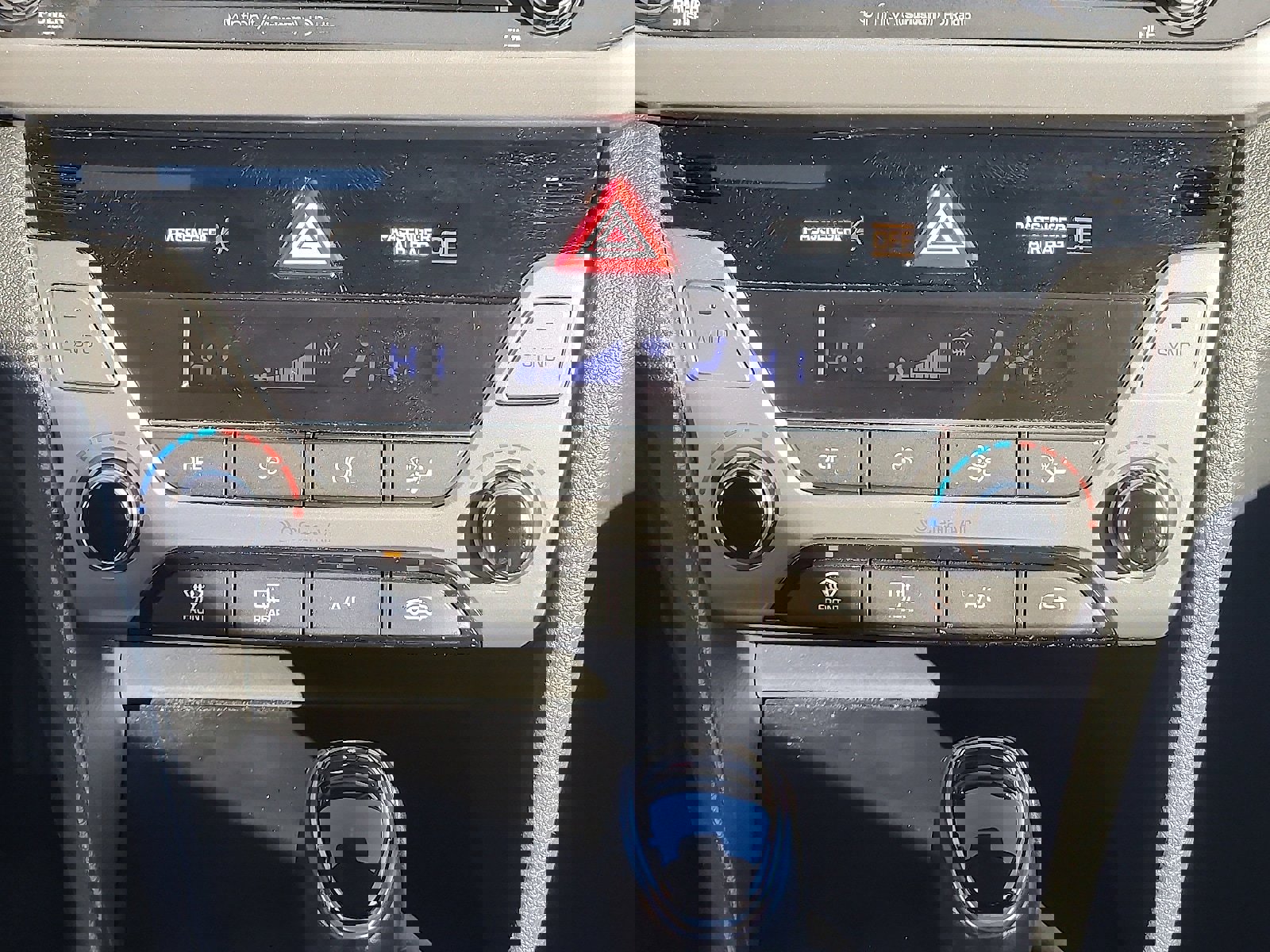 Used 2017 Hyundai Elantra Limited w/ Limited Tech Package 04 image 18